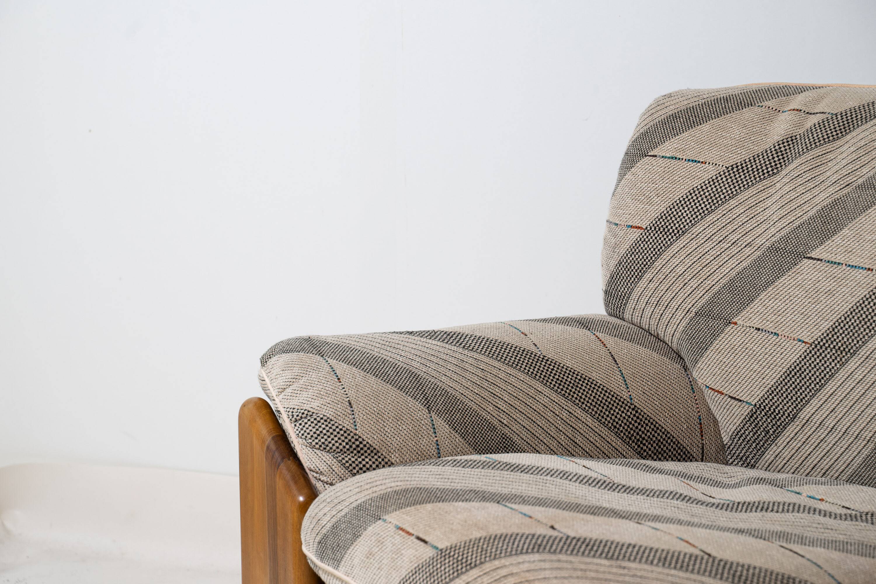 Vintage 'Sapporo' sofa by Mobil Girgi, 1970s