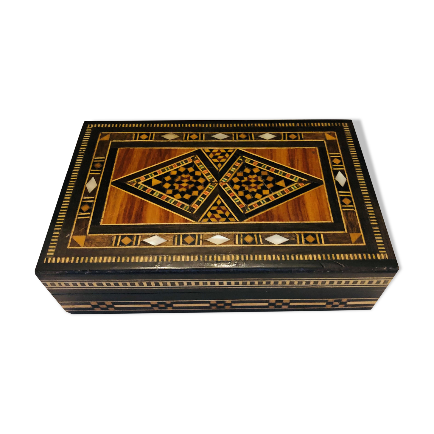 Boite en marqueterie de bois