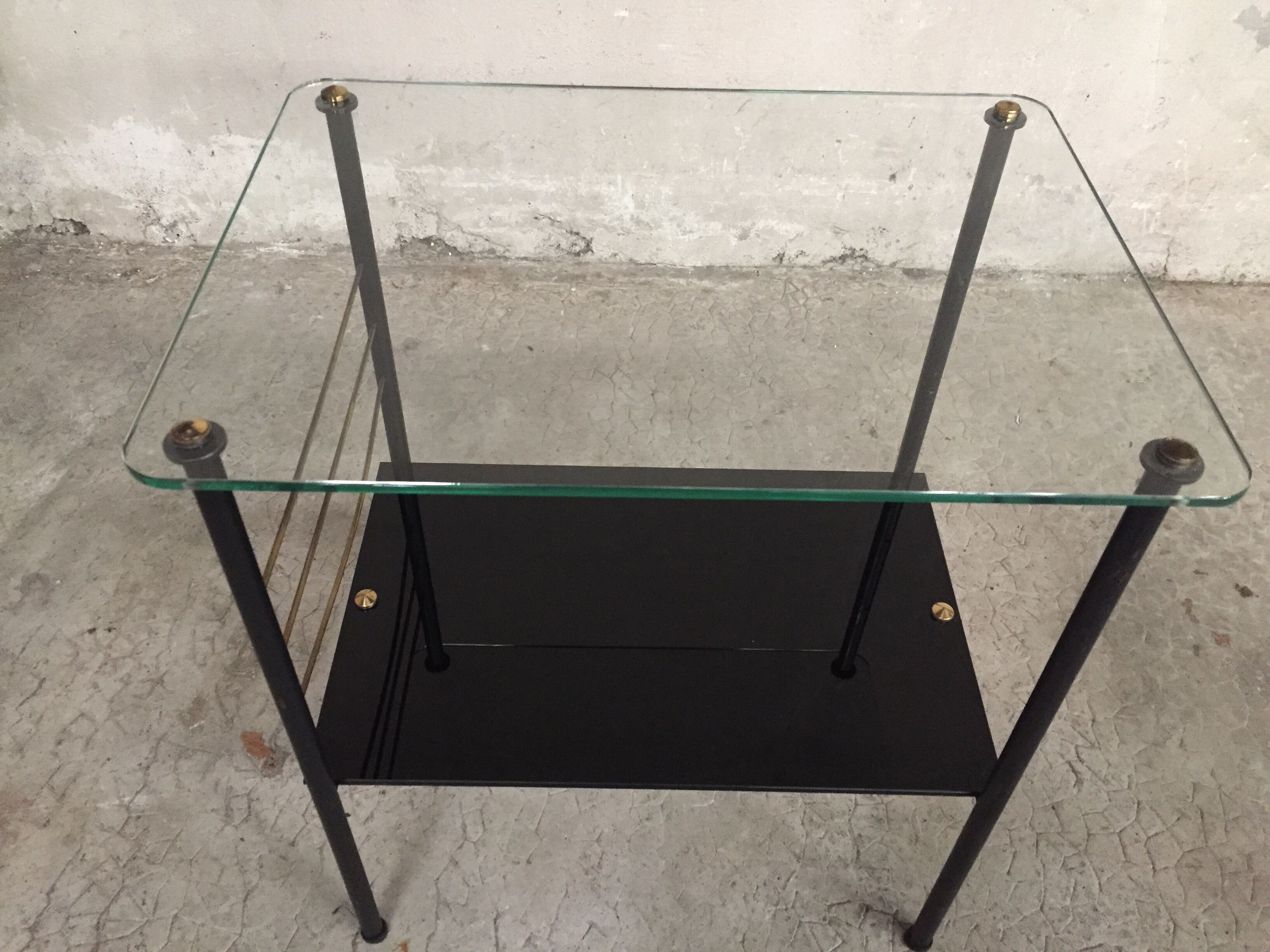 Tablet-end sofa of the 60s in glass