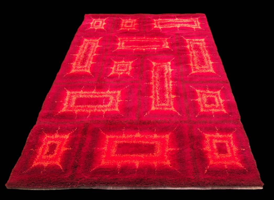 Large Vintage 1970s Pure Virgin Wool Rug