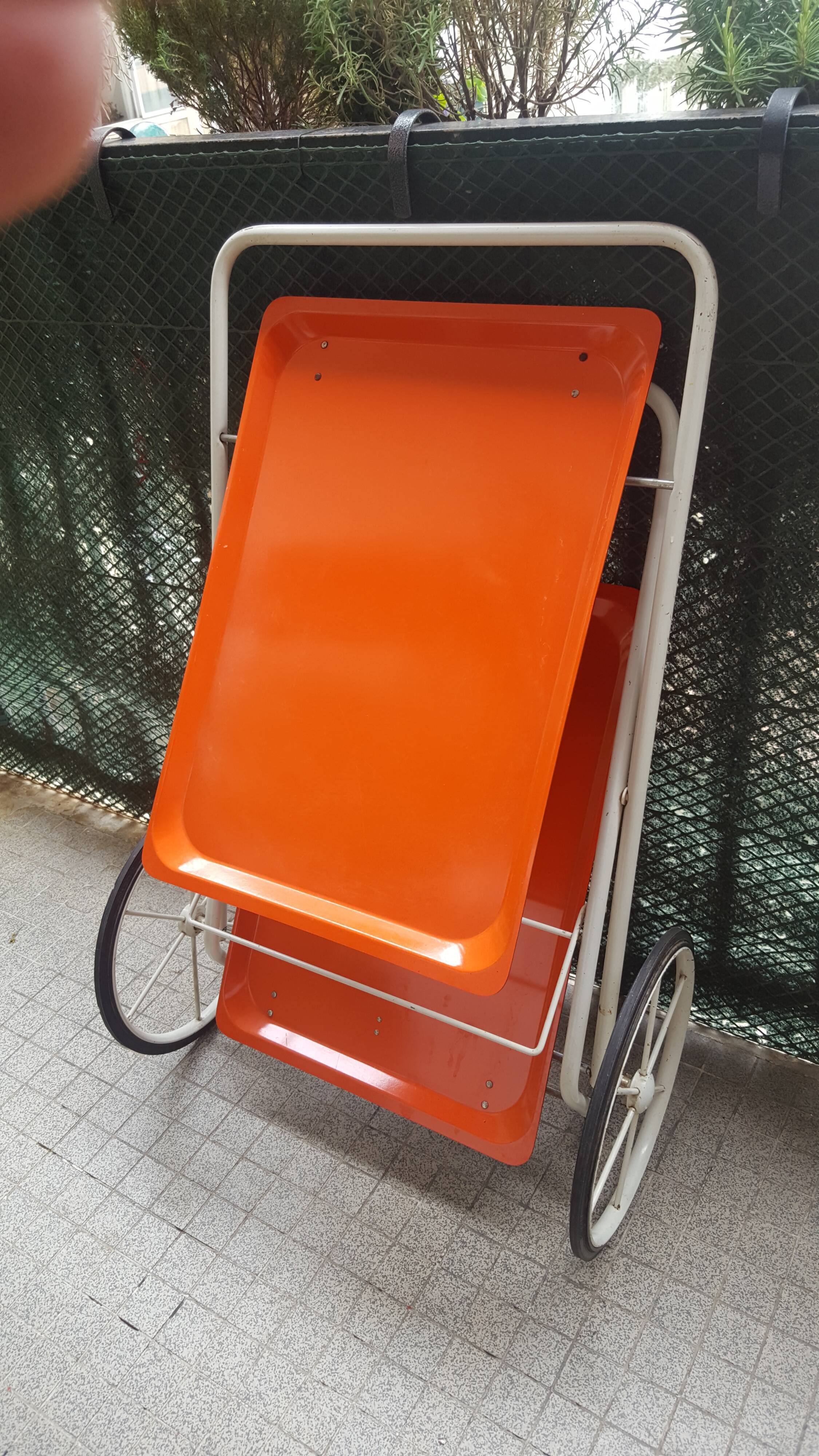 DESSERTE , VINTAGE YEAR 70'S ROULANT TABLE