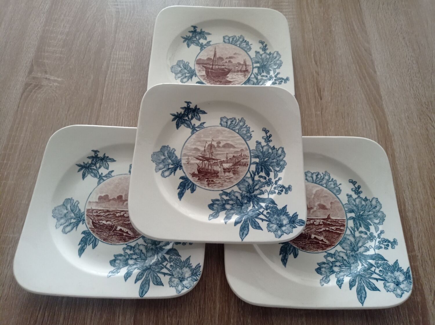 Square plates iron earth