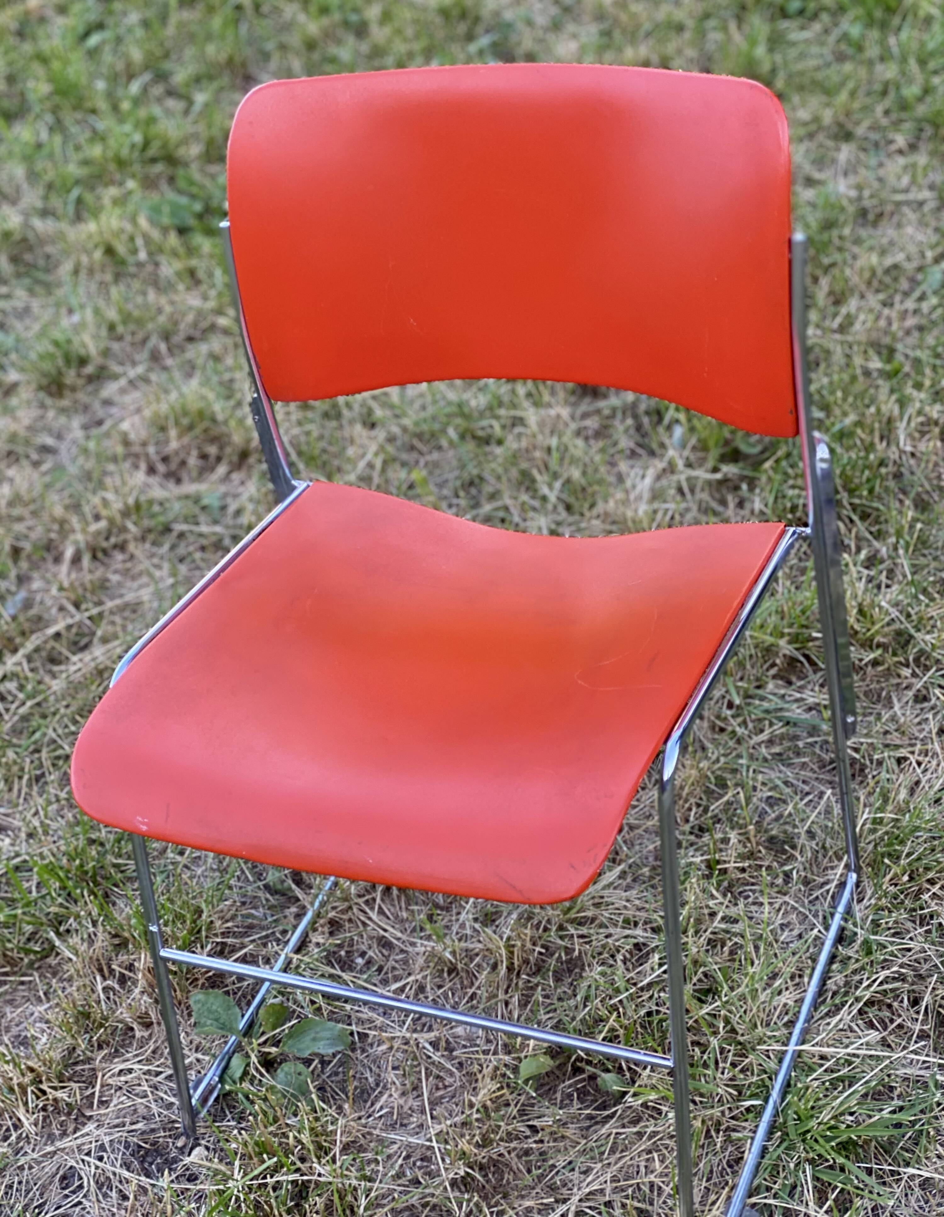 Pair of chairs by David Rowland, US Design, 1976, red metal and chrome