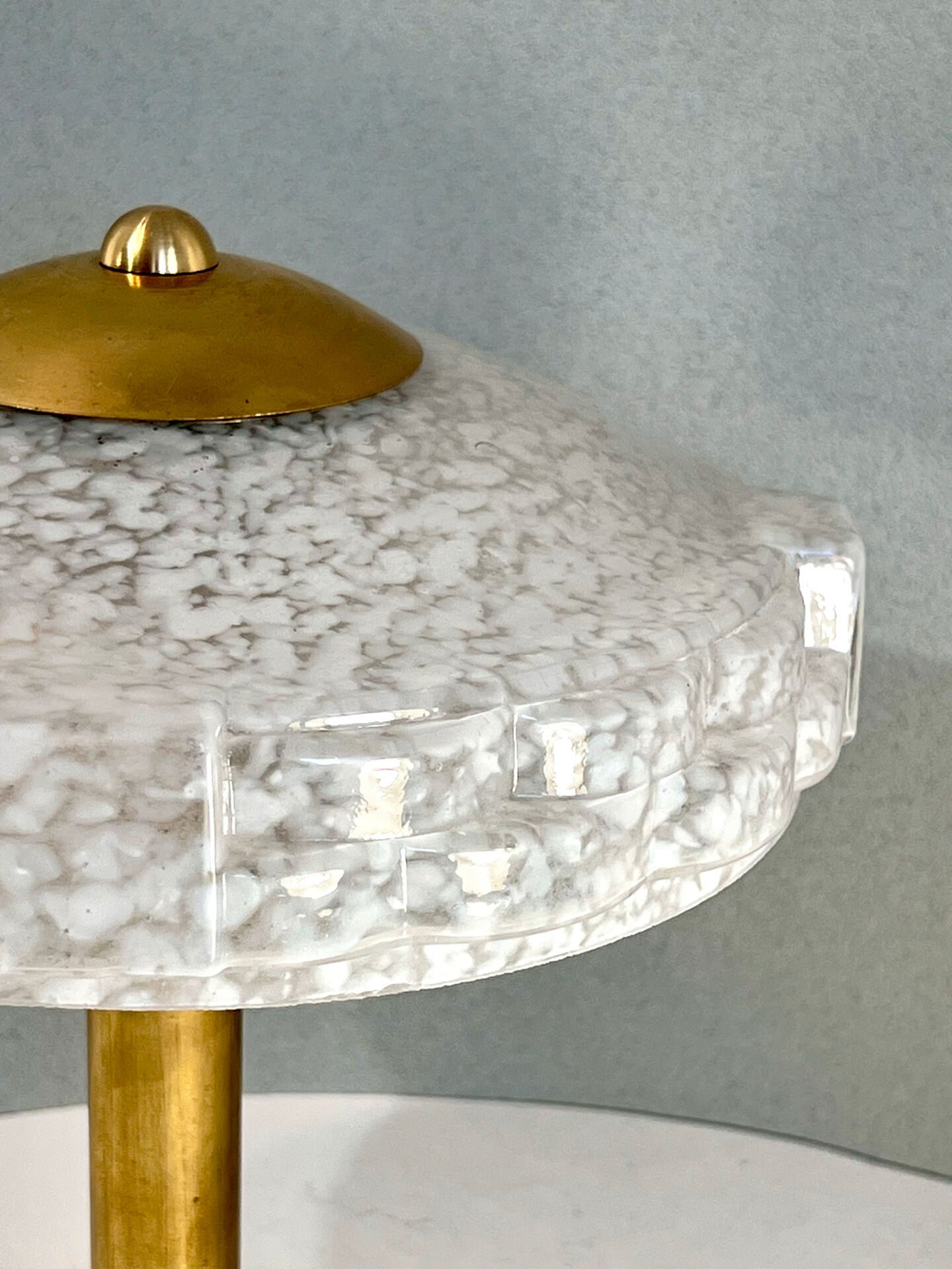Table lamp in Skyscraper style • Clichy glass & brass