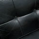 Chaise en cuir pivotant des années 1960 en noir