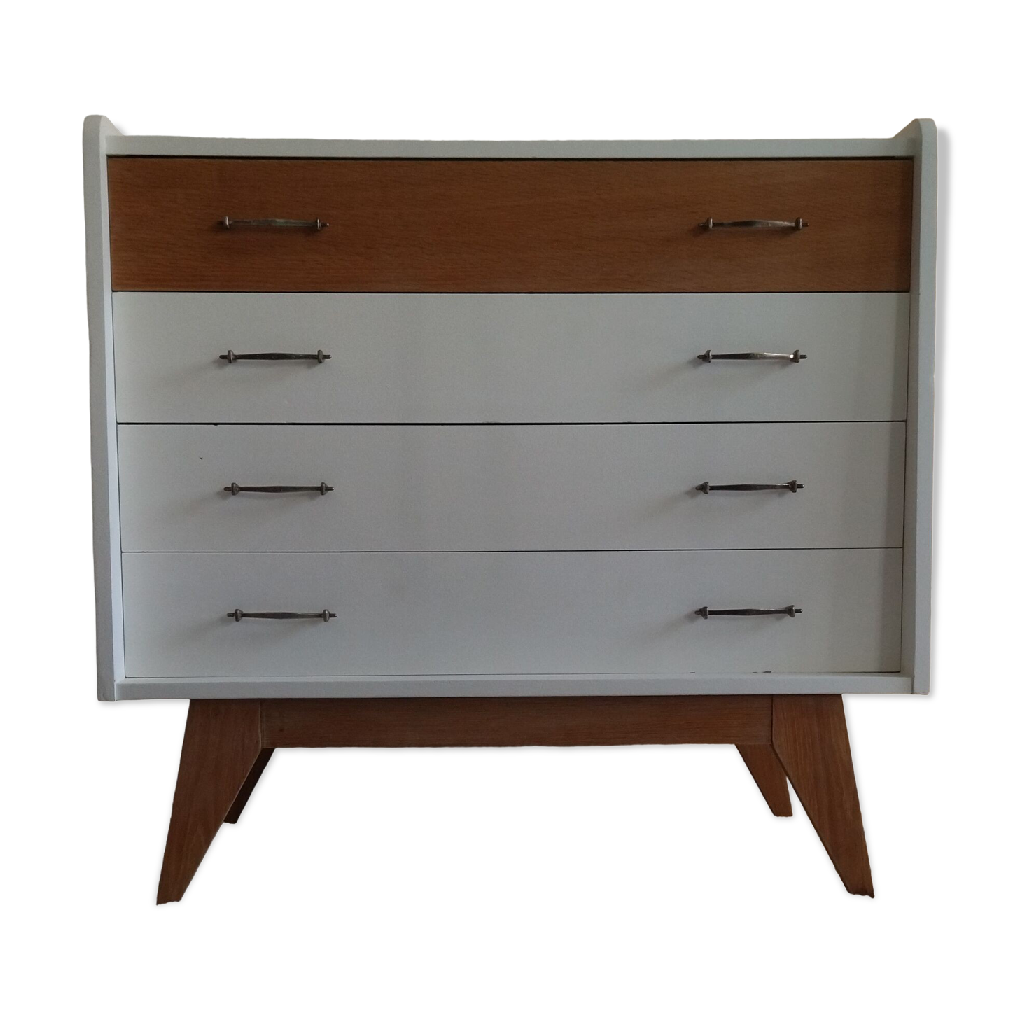 Chest of drawer compass feet