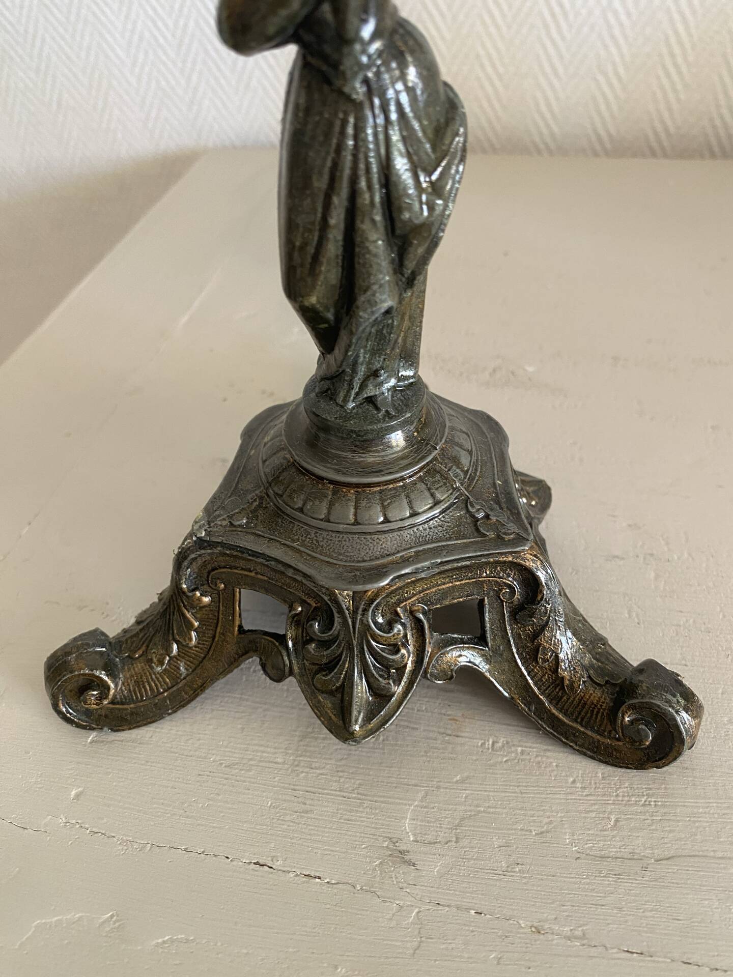 Ancien bougeoir XIXeme à figure féminine