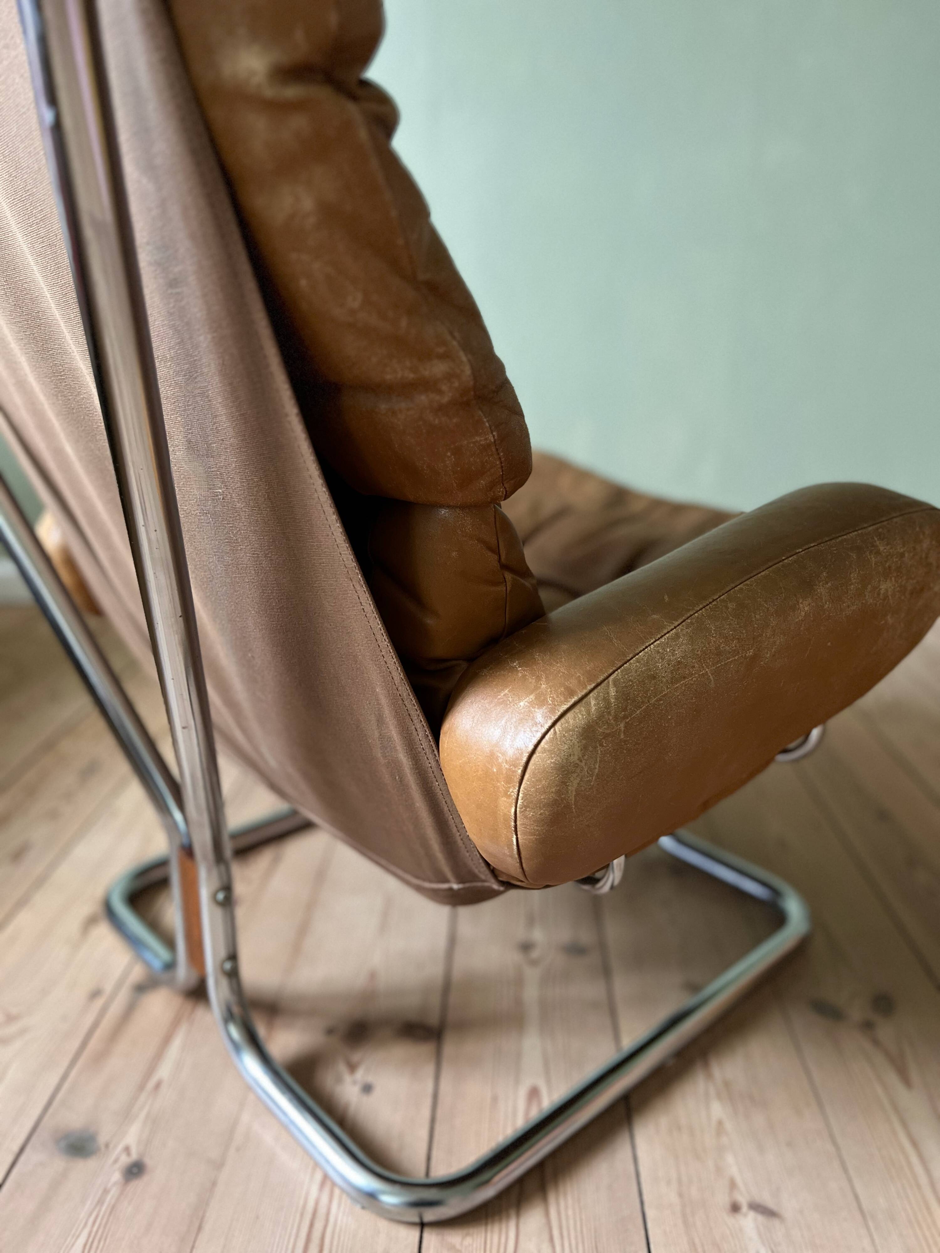 Fauteuil Westnofa "Wing" par Harald Relling 1970