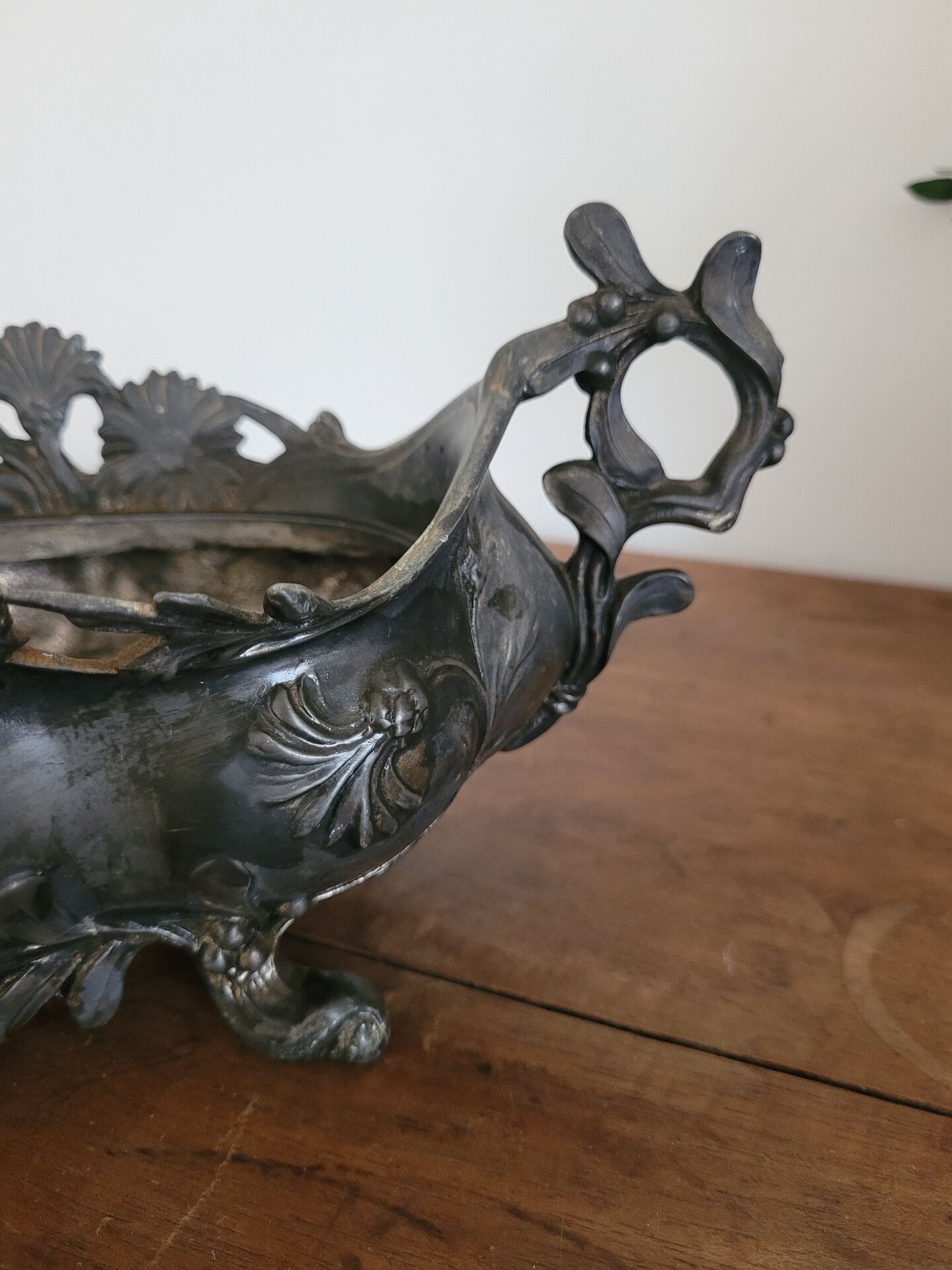 Jardinière, centre de table Rococo en régule