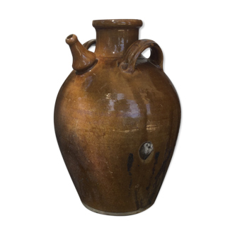 Varnished oil jug