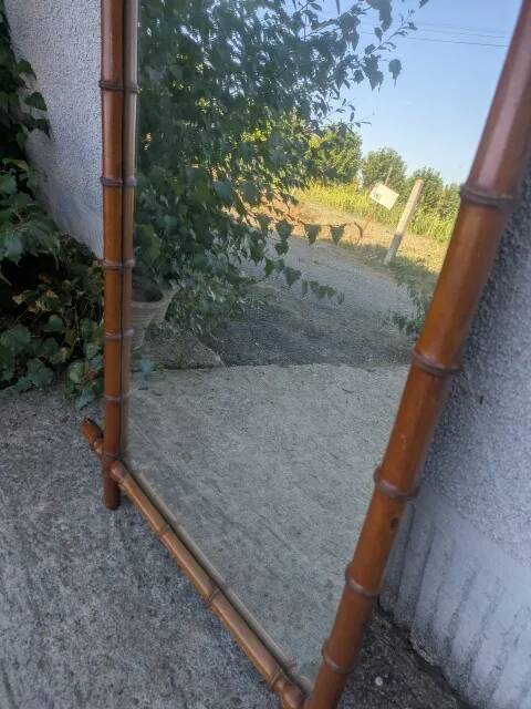 Miroir en bois façon bambou