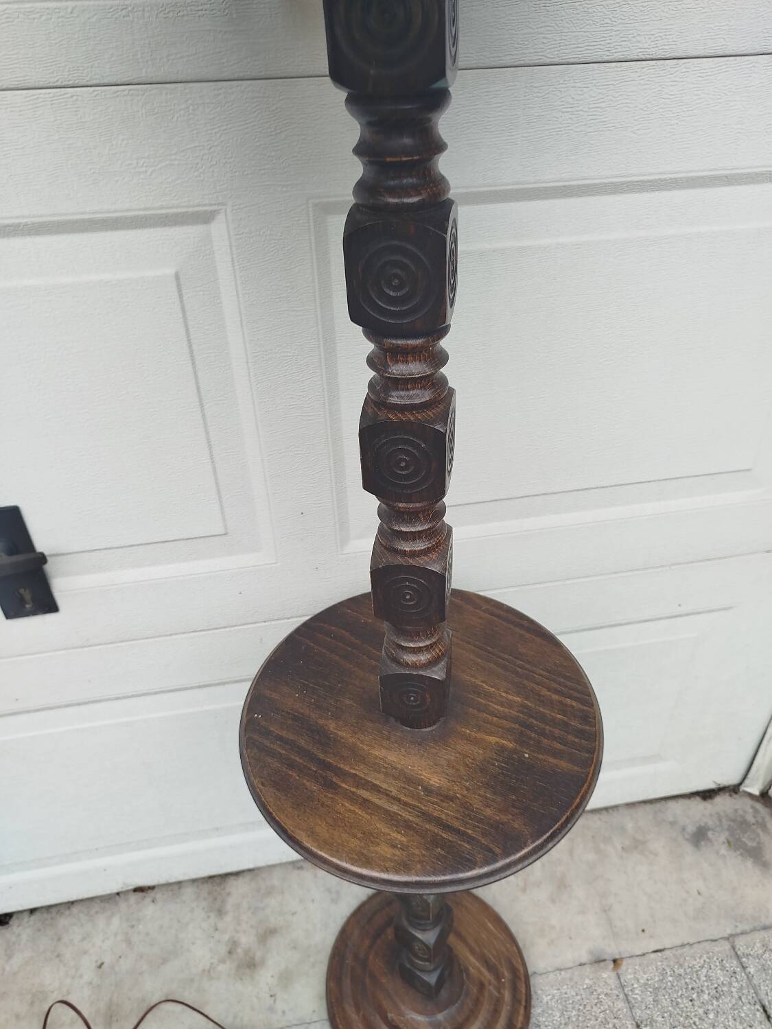 Turned wooden floor lamp – in the style of Charles Dudouyt art deco