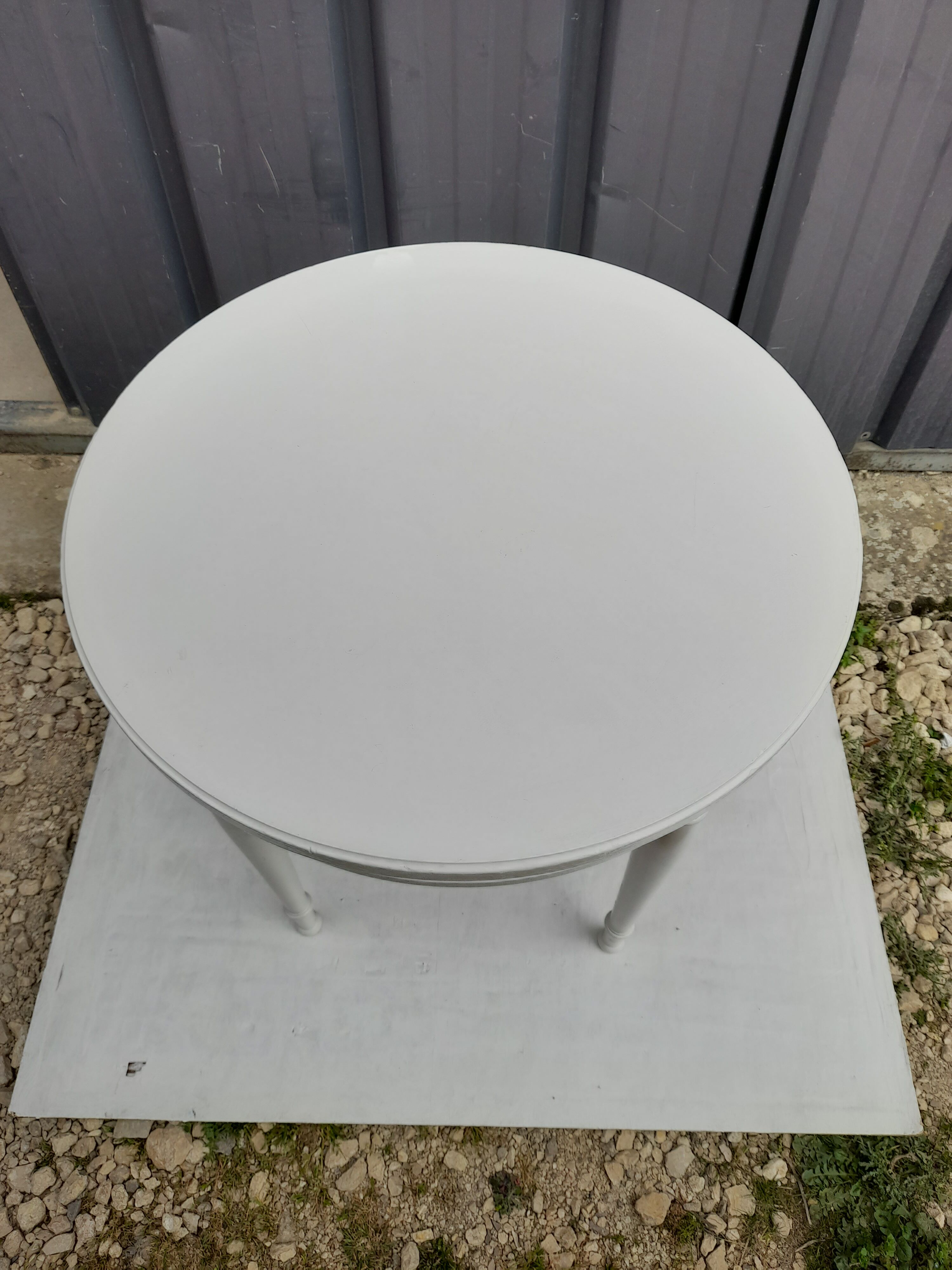 Side table in chestnut painted white