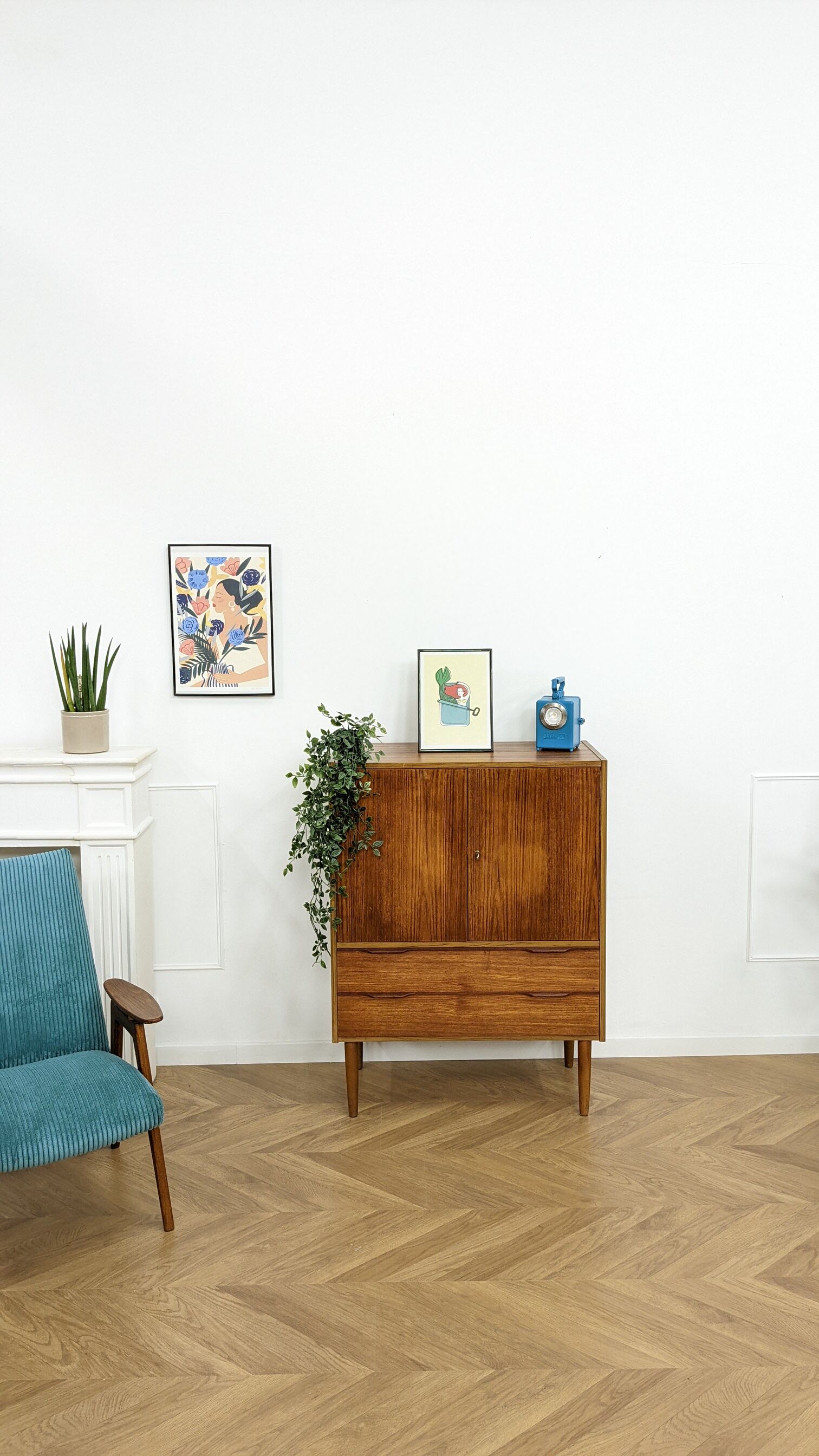 Vintage Scandinavian sideboard 332