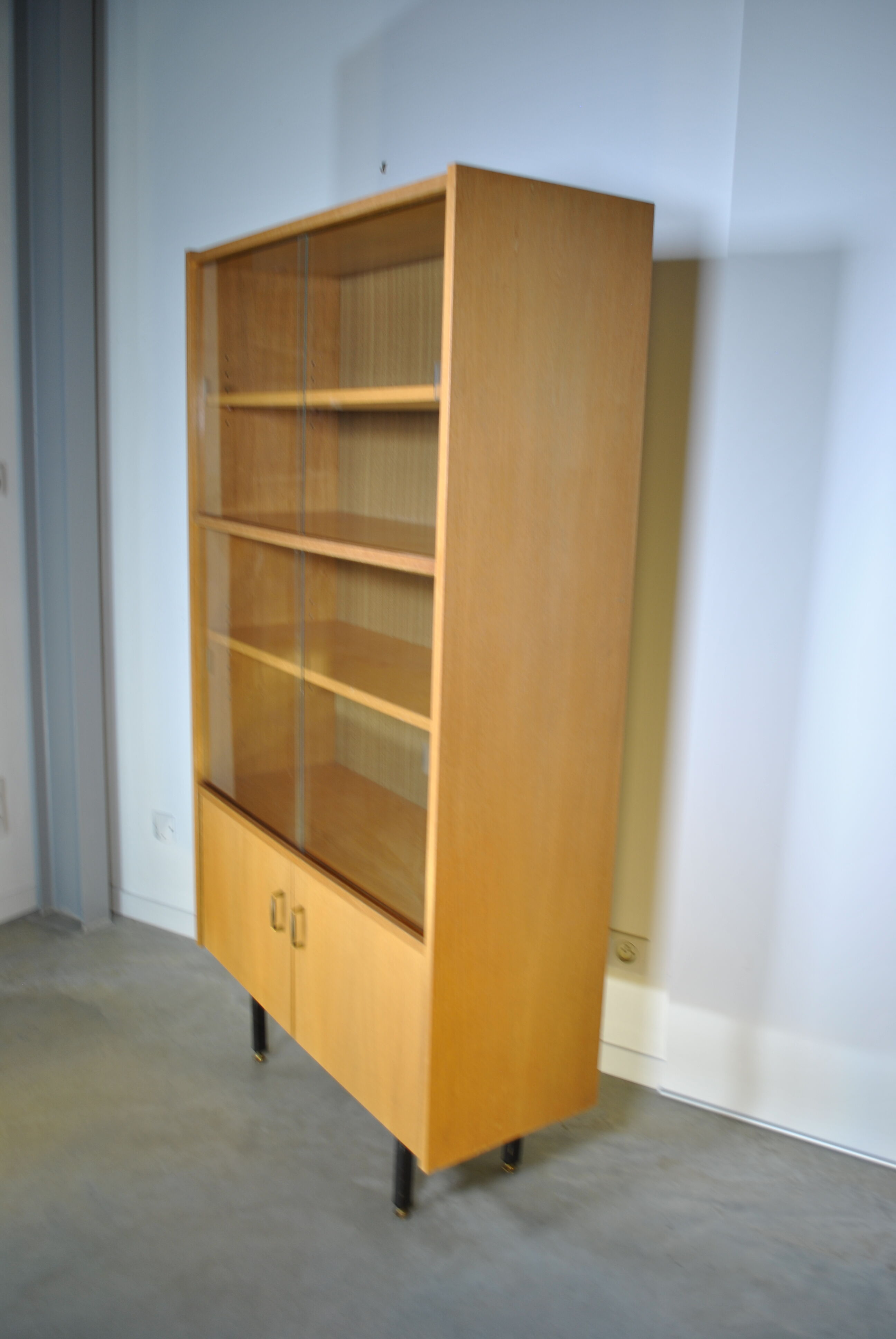 Vintage library 1970