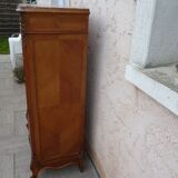 Dresser XlX, style Louis XV