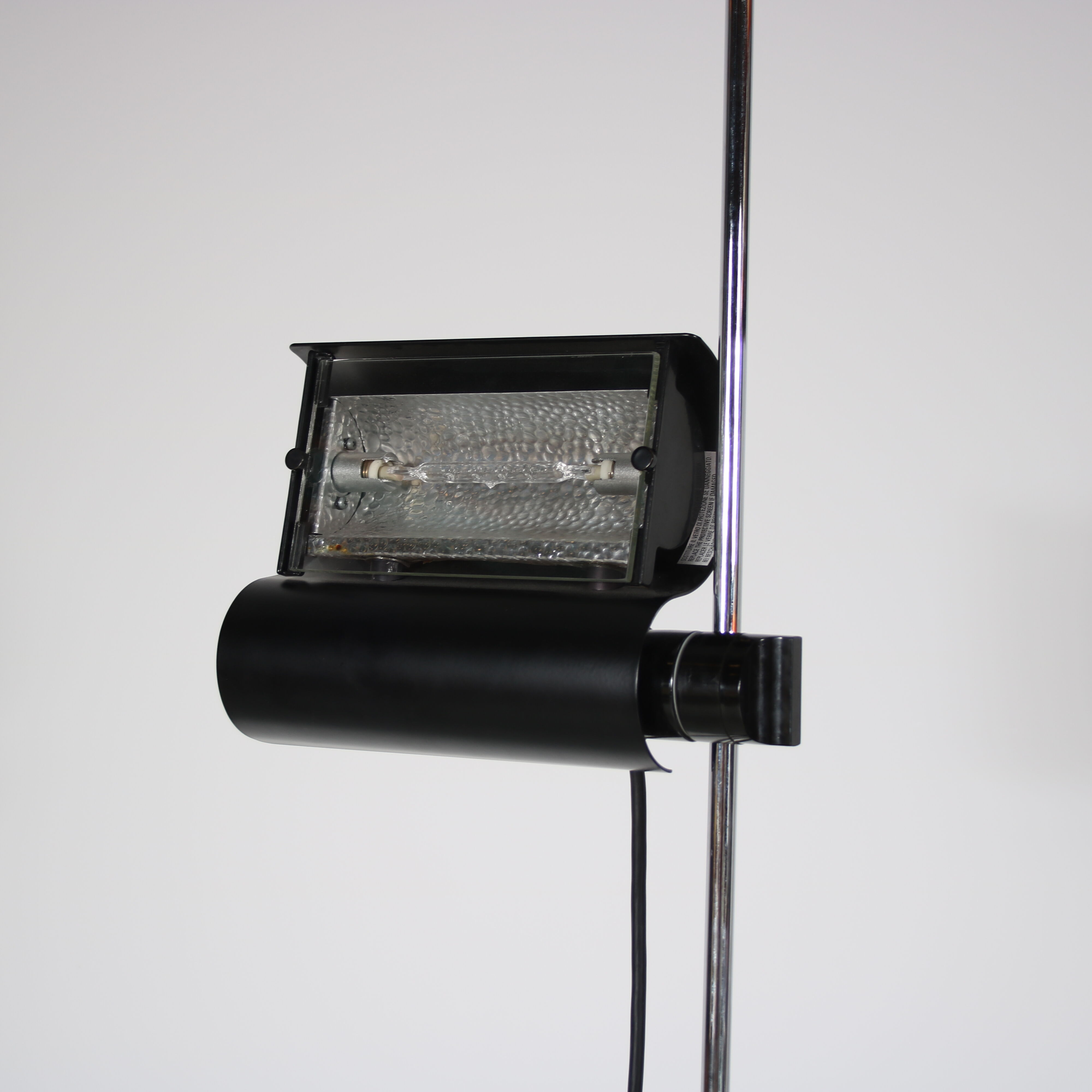 1980s Vico Magistretti floor lamp for Oluce, Italy