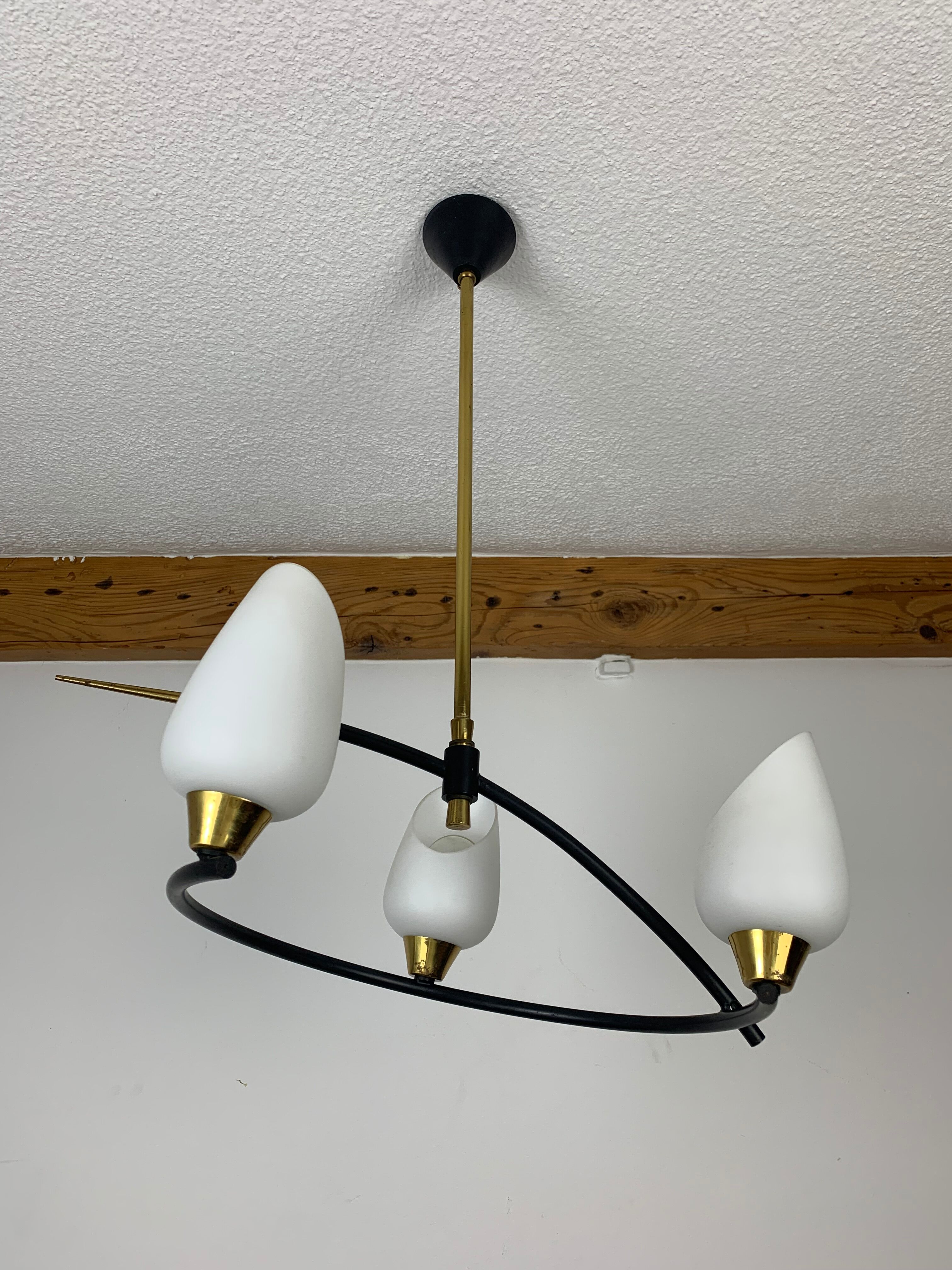 Arlus house chandelier 3 burners, opalines and brass, 50s