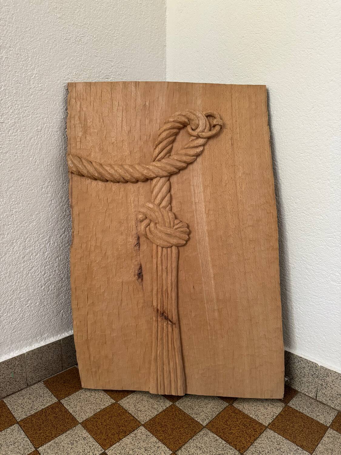 Sculpture bas relief noeud bois
