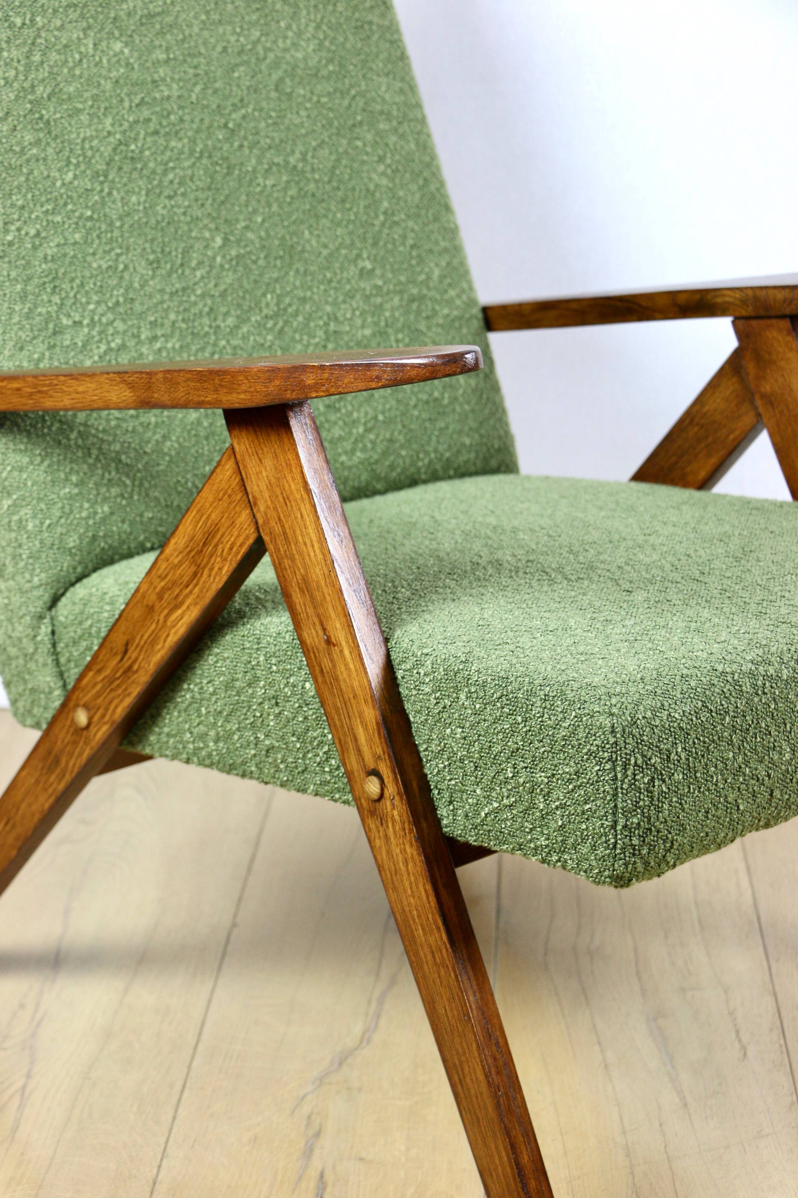 Vintage armchair B-310 VAR green boucle dark structural wood 1970s