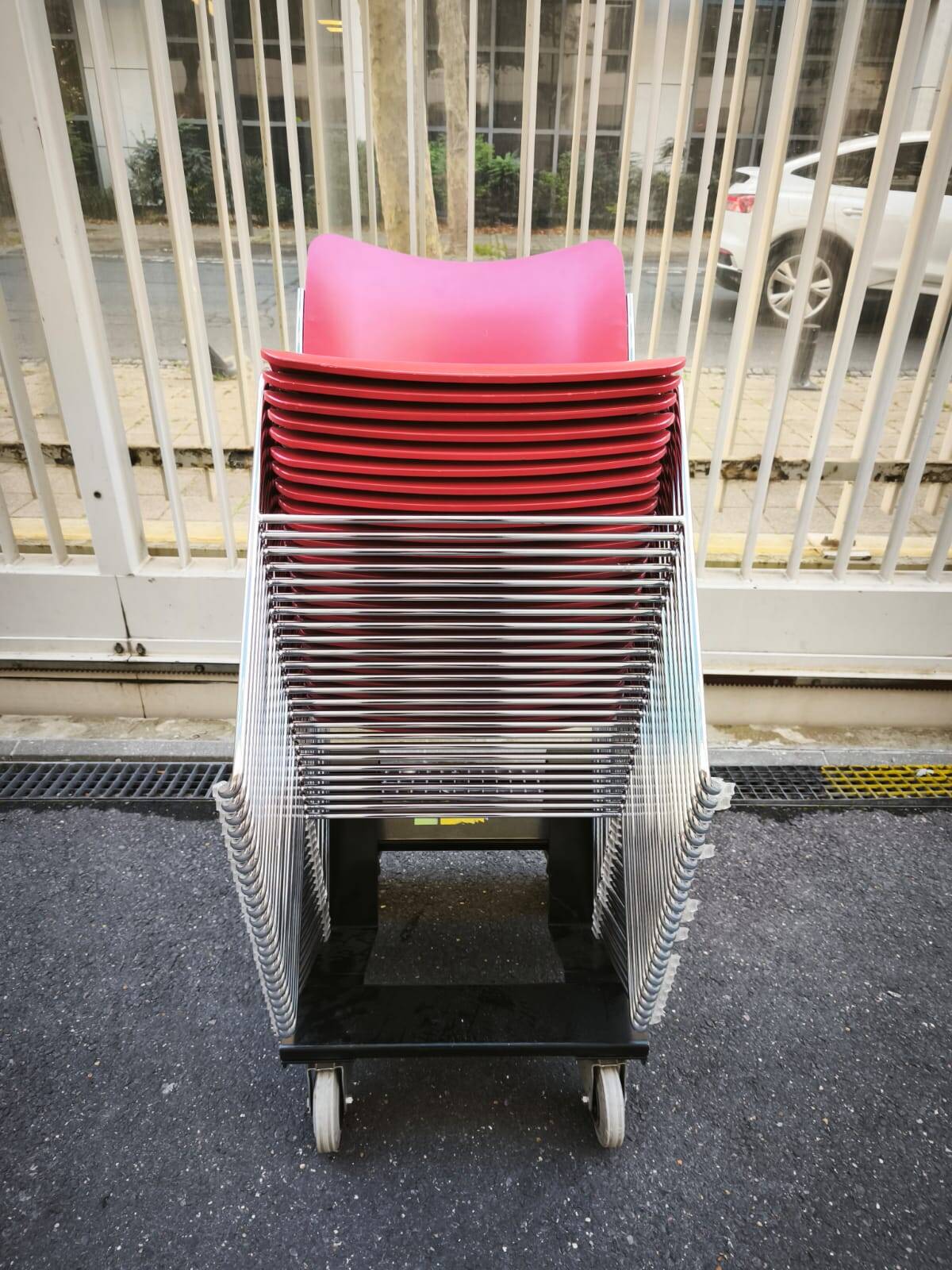 Set of 110 chairs 40/4, Howe