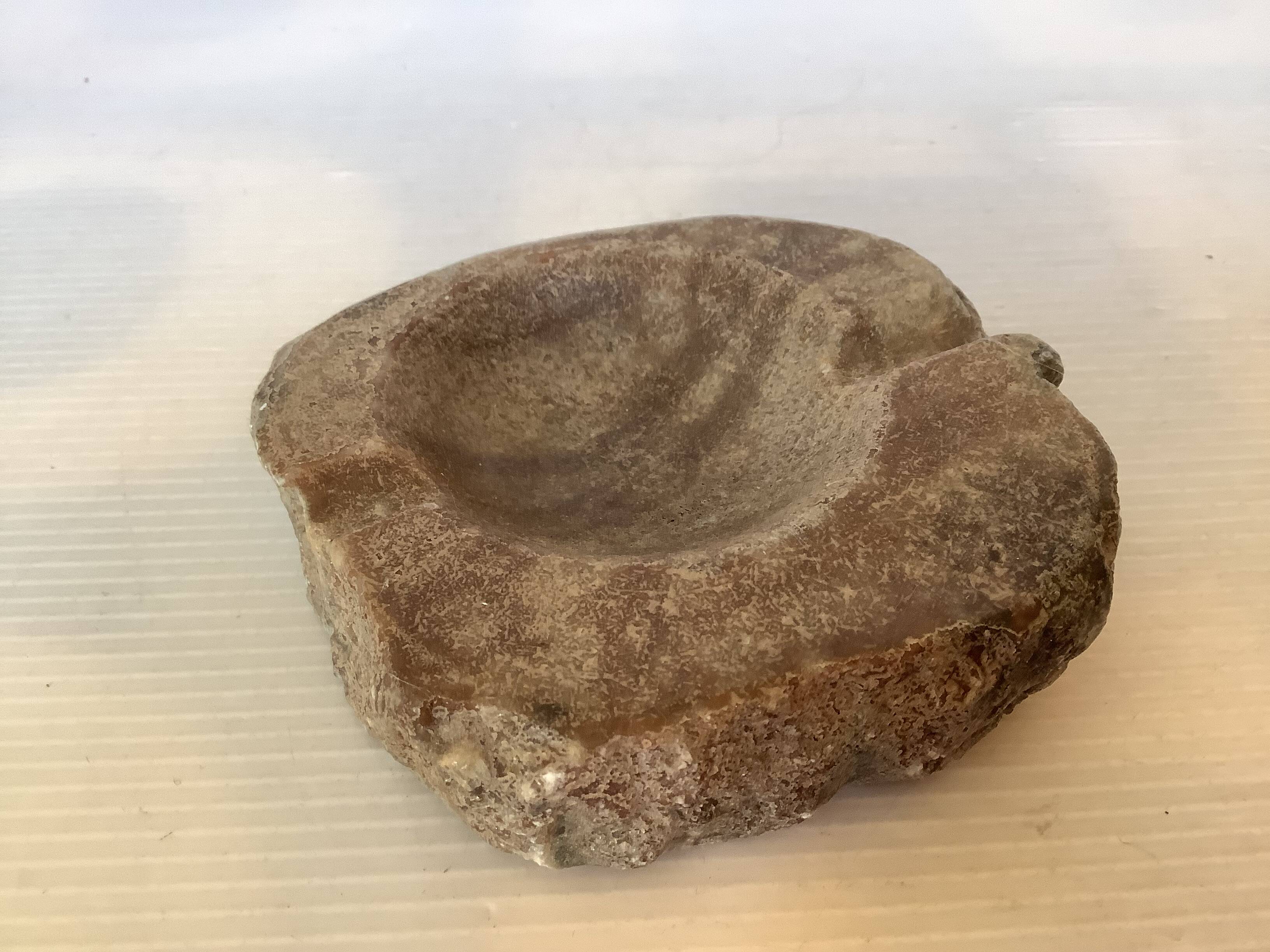 Small alabaster ashtray Italy