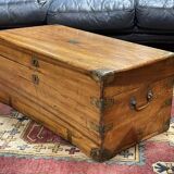 1930s English oak dressing table with beveled oval mirror
