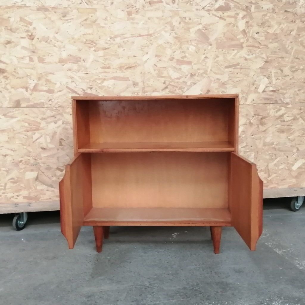 Buffet à portes