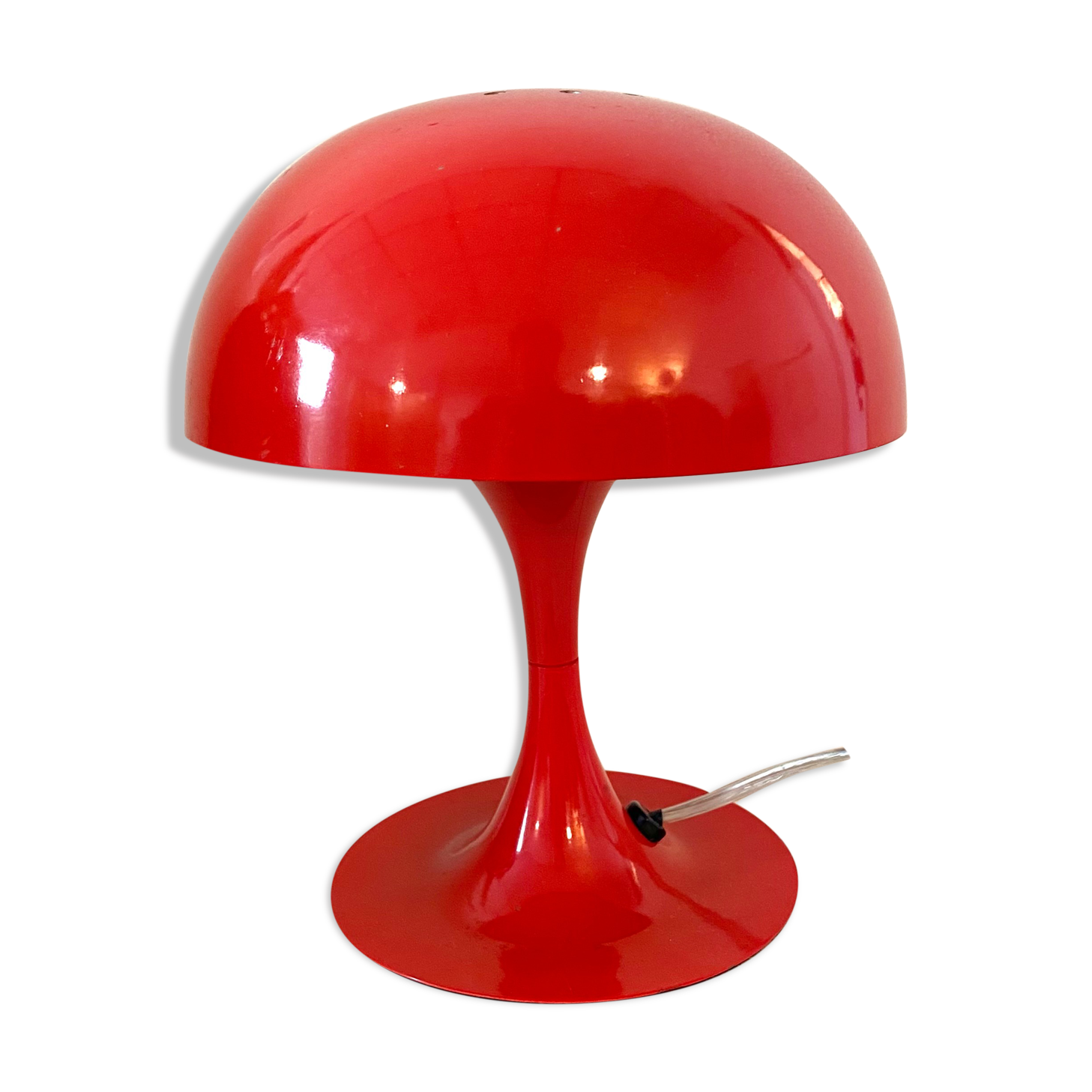 Red metal mushroom lamp