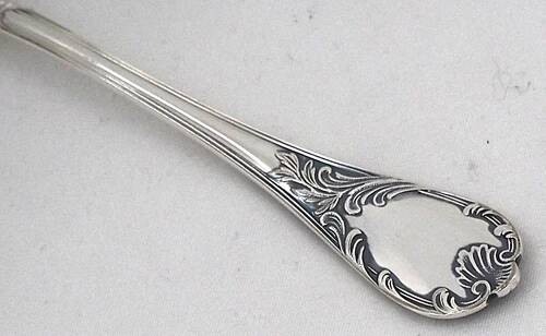 Christofle Marly, 12 silver-plated cake forks, 15.8 cm, excellent condition.