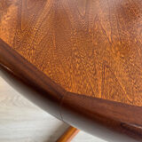 Vintage round table edited by Baumann