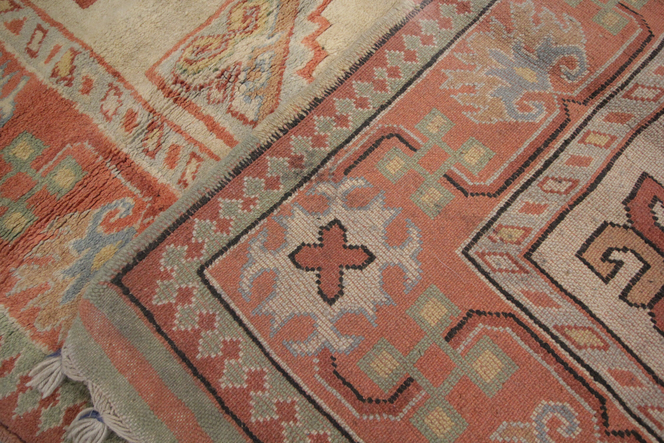 Handwoven antique turkish carpet, classic wool rug- 145x220cm