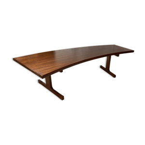 Table basse incurvée