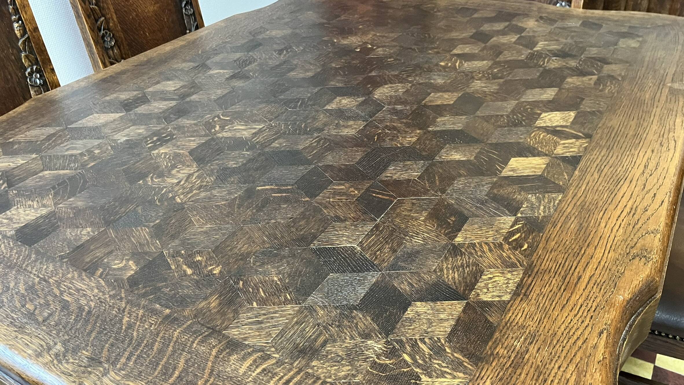 Art Deco extendable oak table with marquetry + 6 chairs – 1920s