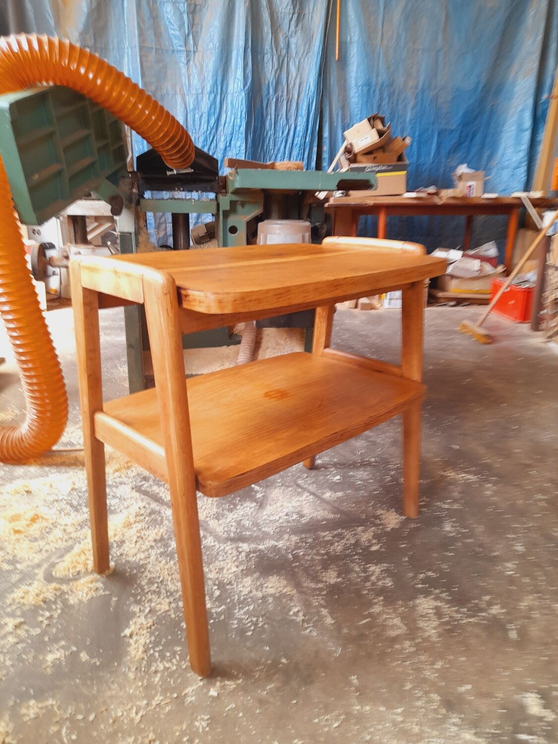 Console oak feet compass