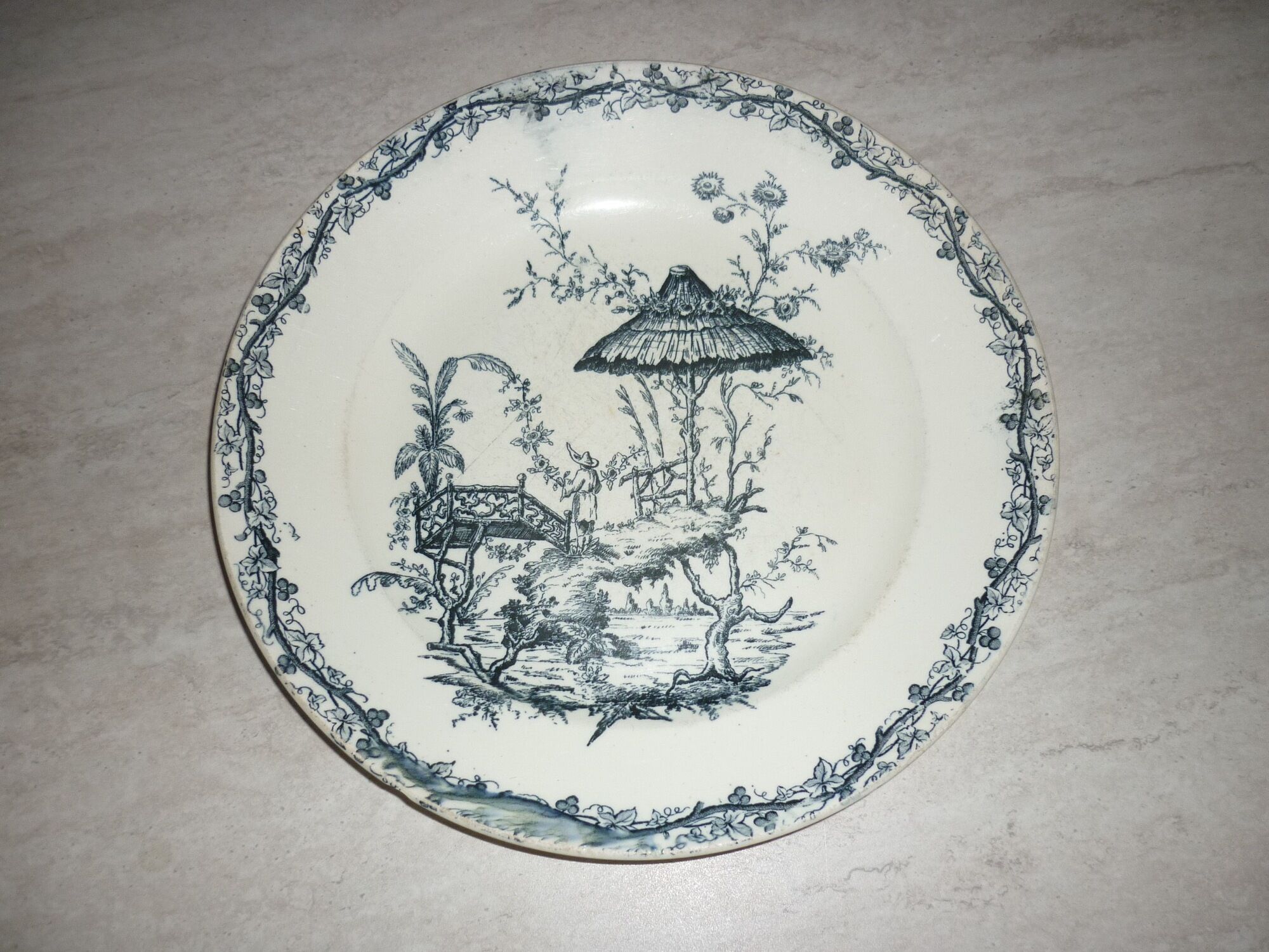 Set of 6 antique earthenware plates with blue and white decoration