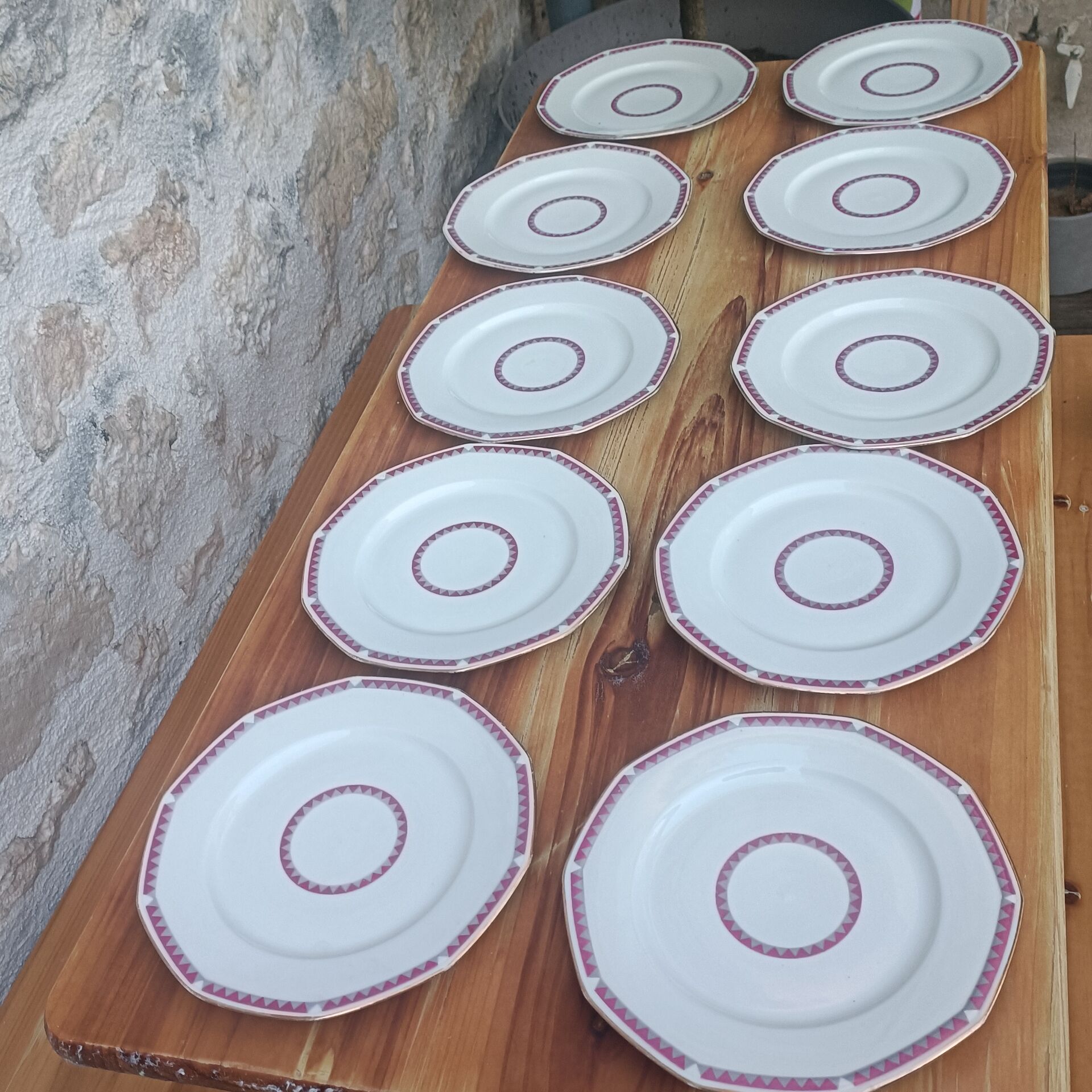 Art Deco dessert plates in pink Limoges porcelain