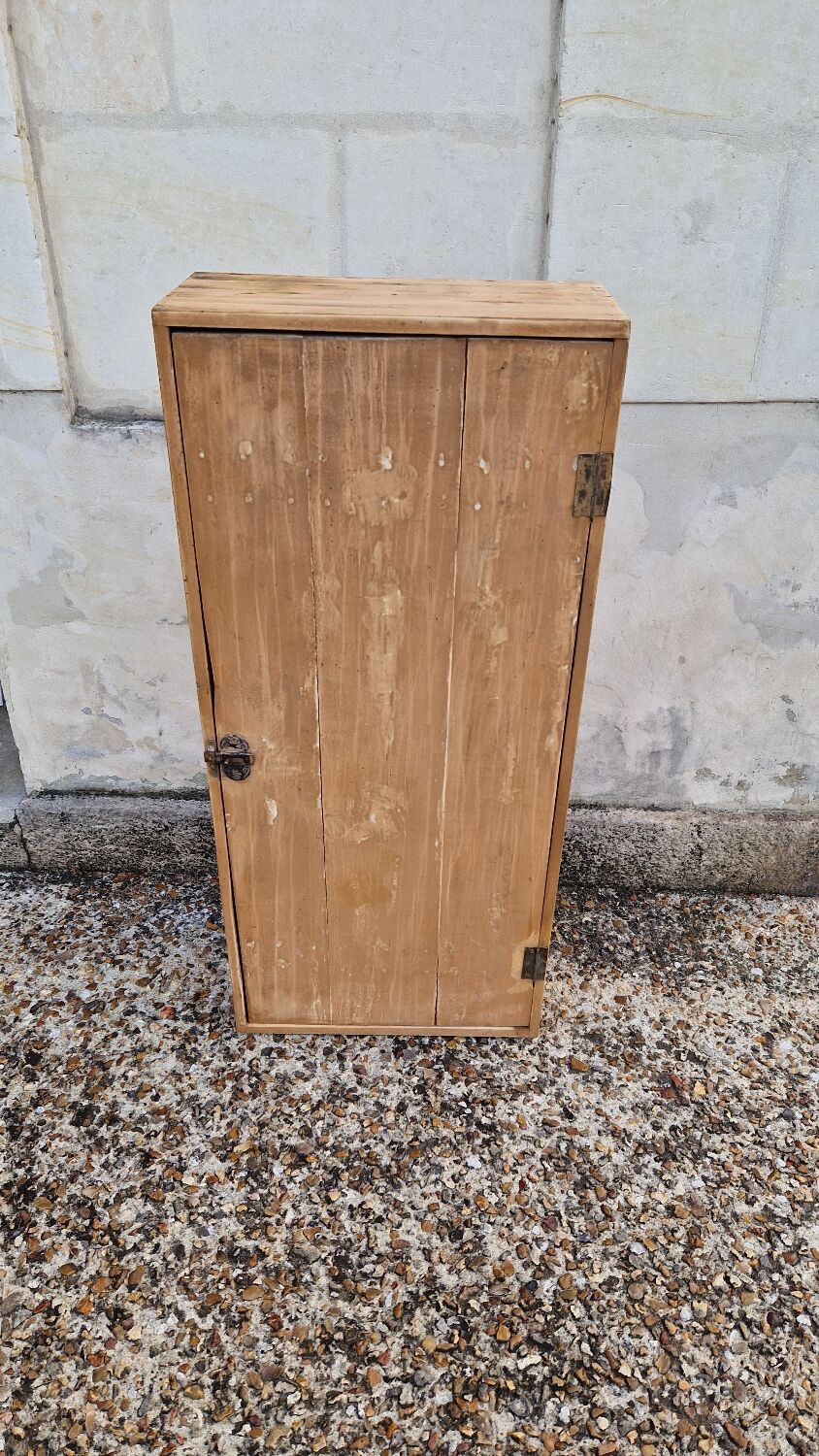 Armoire de métier