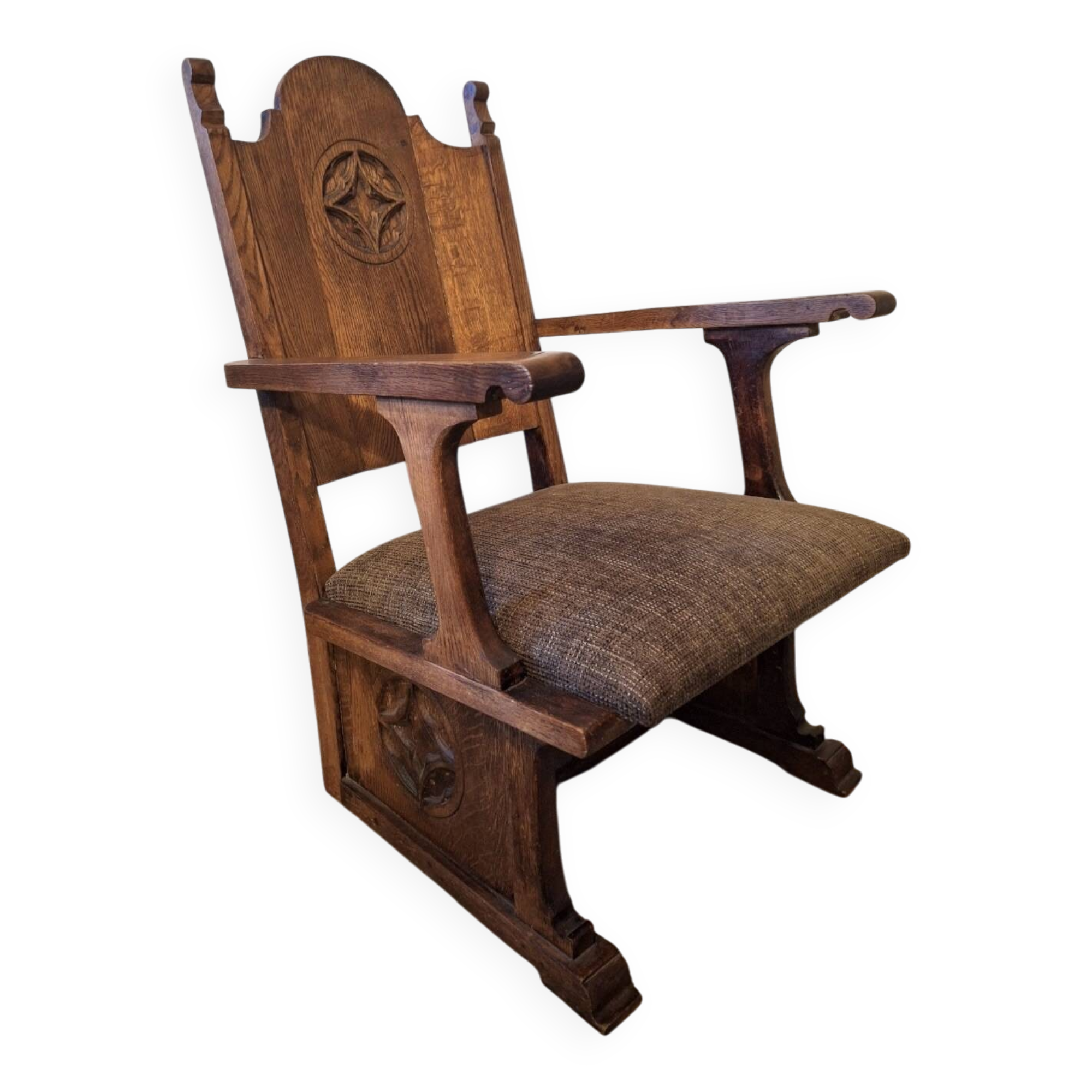 Antique arts and crafts carved oak aak armchair, 1910s