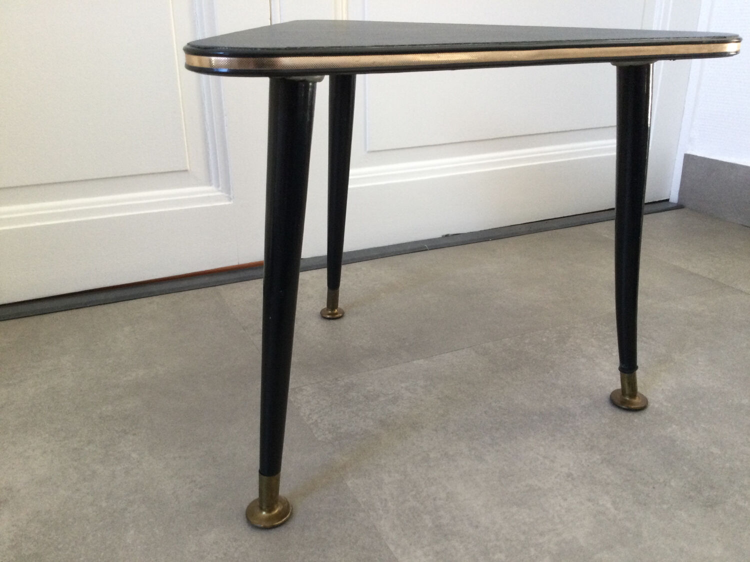 Tripod coffee table legs compass