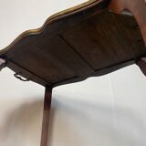 Serving table