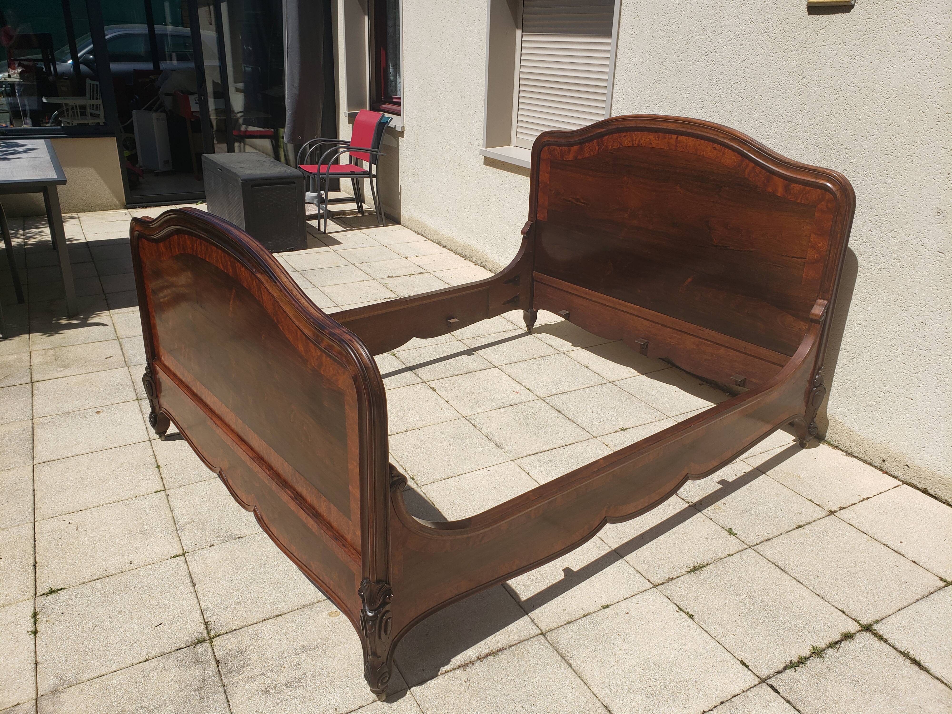 Solid walnut bed with very old walnut burl.