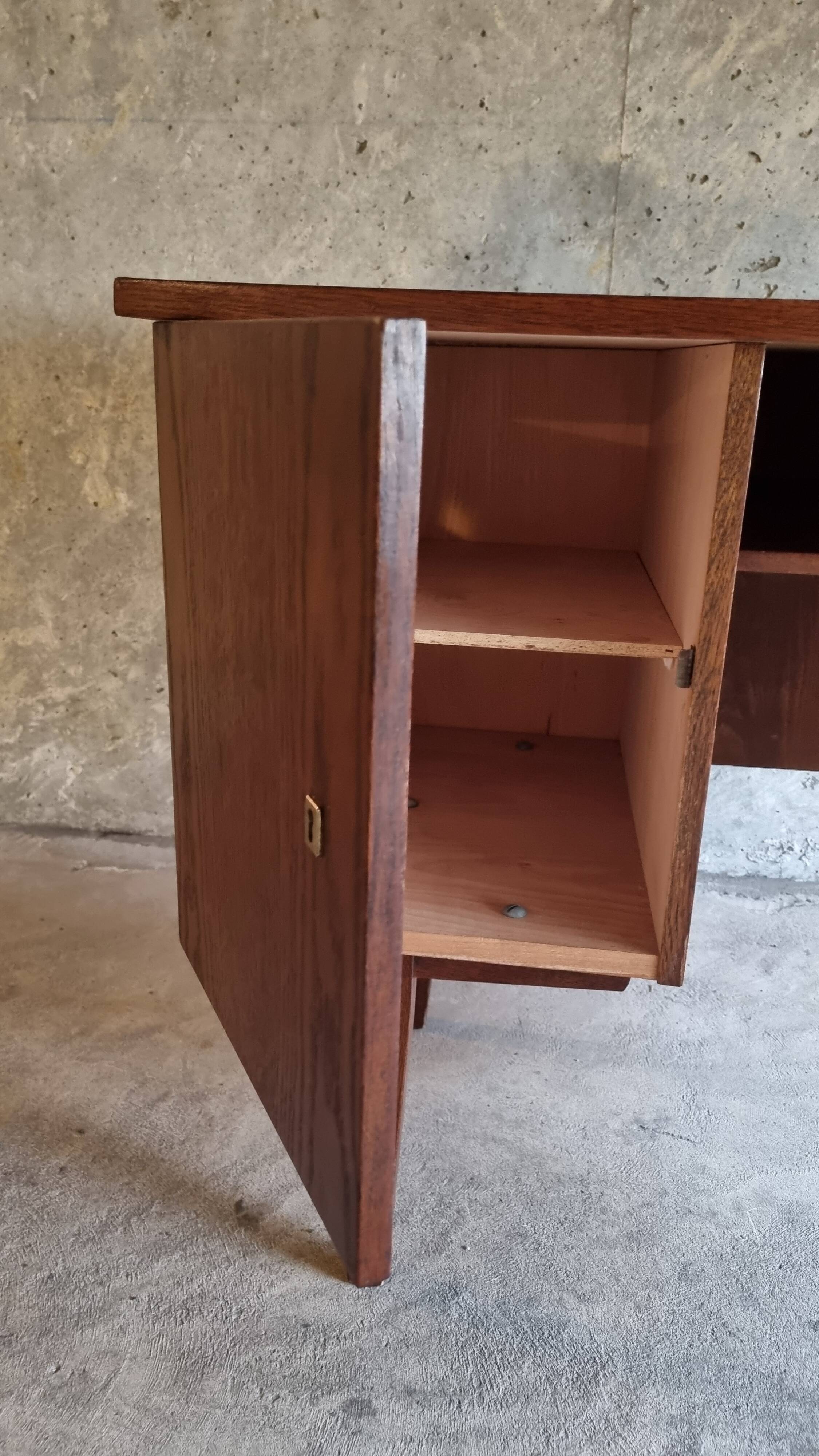 Bureau en placage de palissandre vintage
