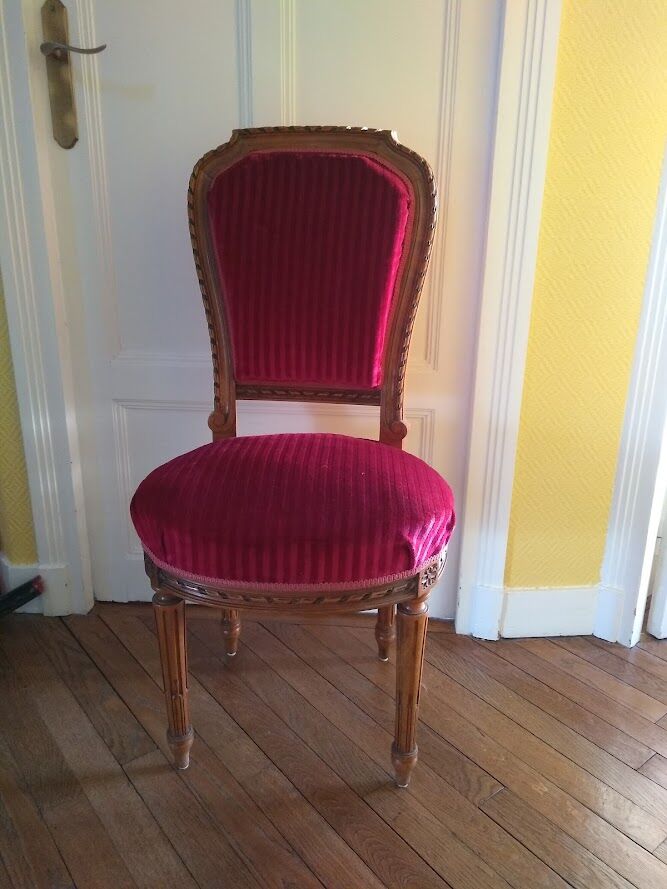 Pair of antique chairs stryle Louis XVI