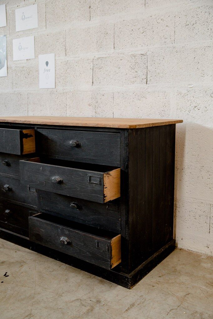 Meuble comptoir noir de métier