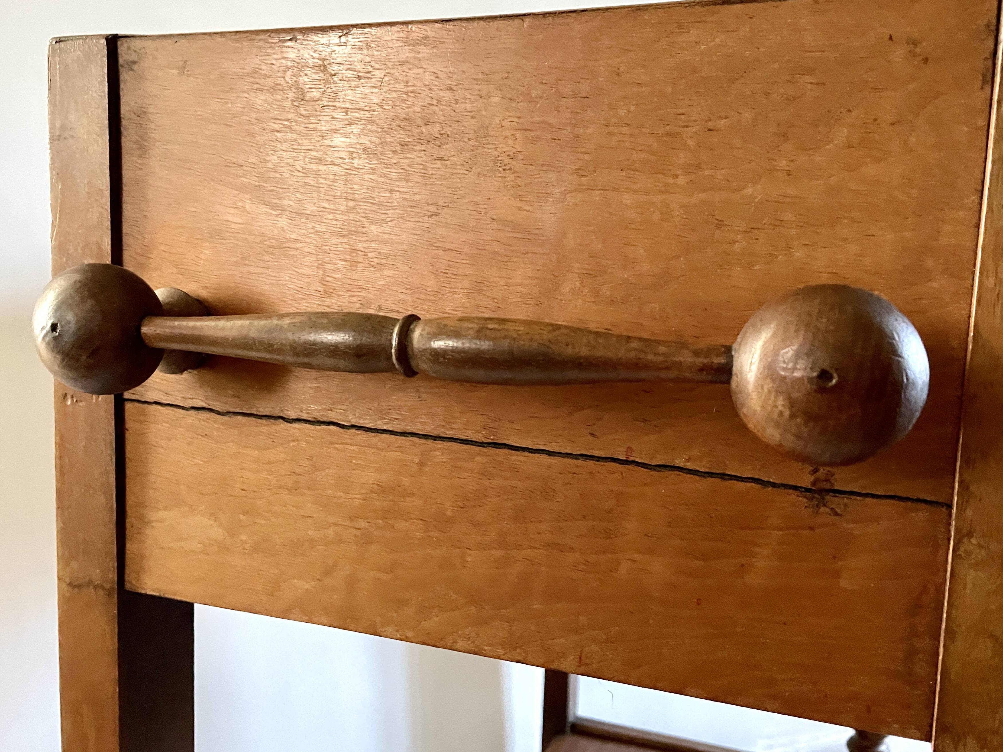 White marble vanity unit