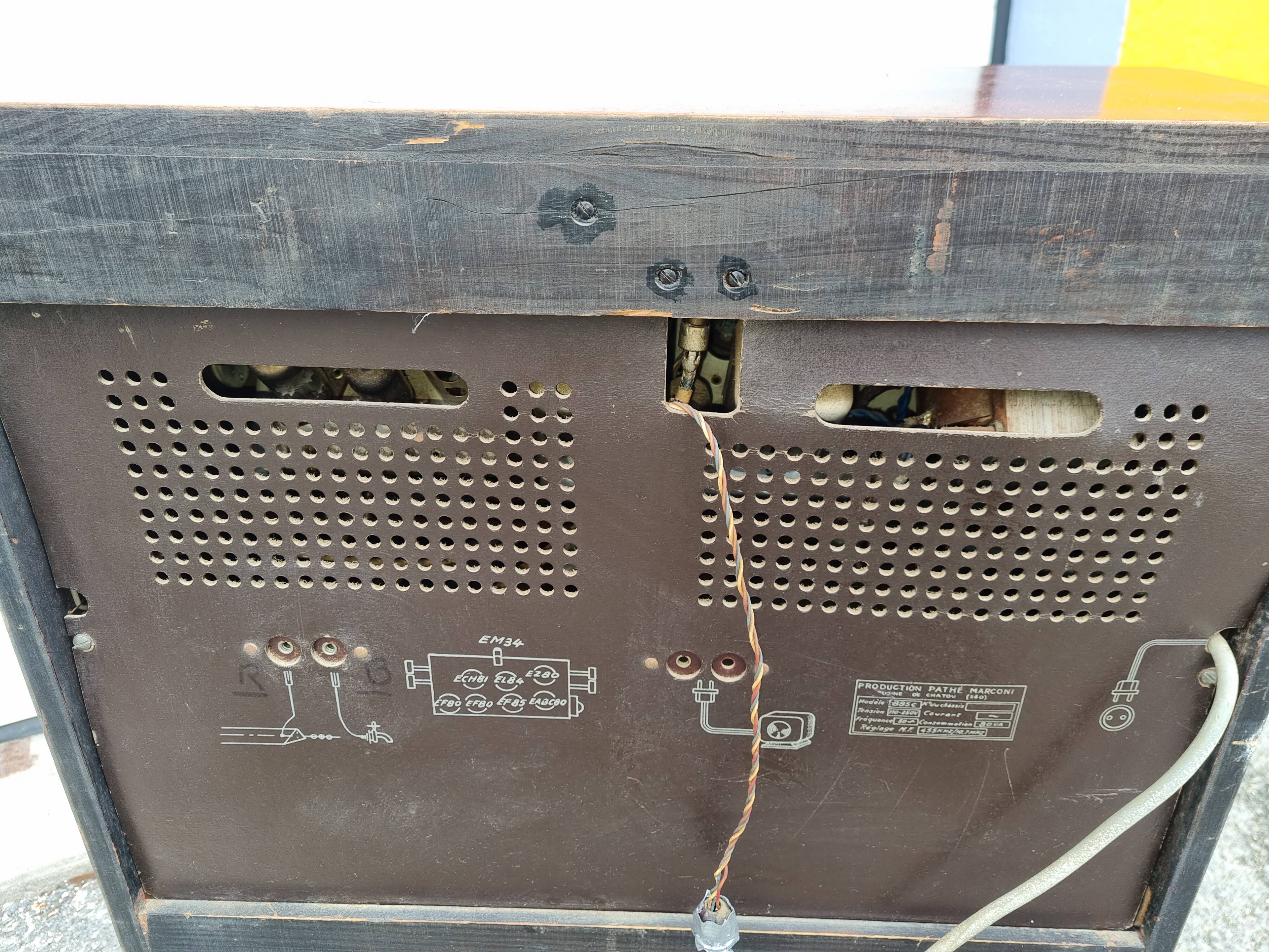 Hi-fi unit the voice of his master from 1940/50