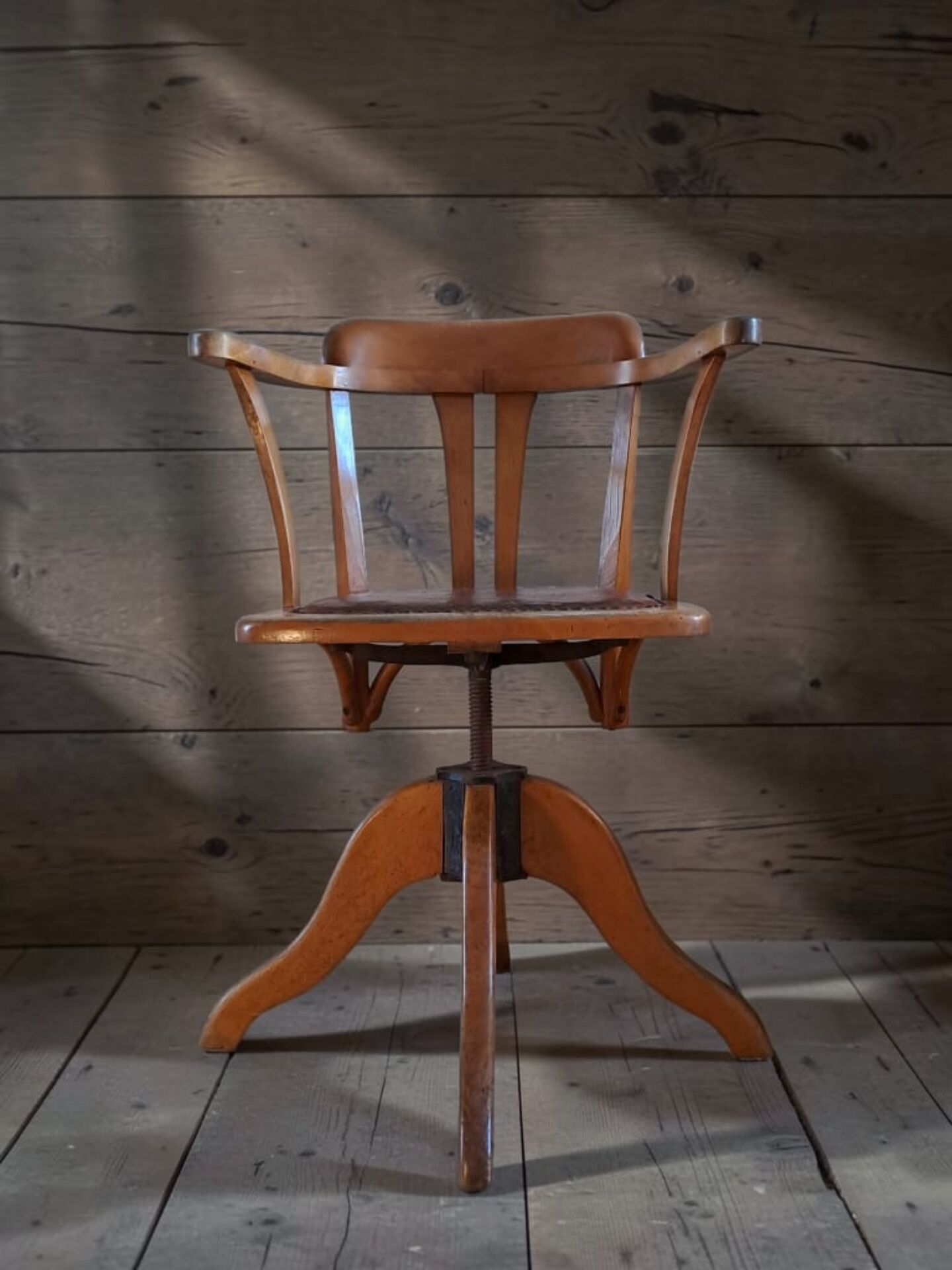 Siège de bureau rotatif en chêne, 1930s