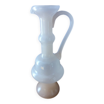 vase en opaline