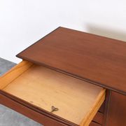 Buffet en teck du milieu du siècle par Fredrik A. Kayser, Norvège, années 1960.